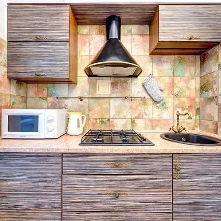 קייב Світло! Vip Apartment In The Druzhby Narodiv Metro Station מראה חיצוני תמונה