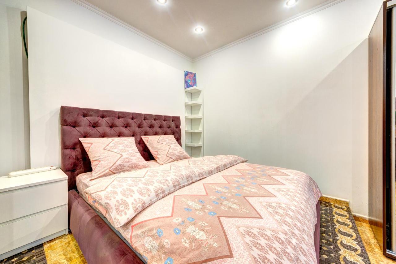 קייב Світло! Vip Apartment In The Druzhby Narodiv Metro Station מראה חיצוני תמונה