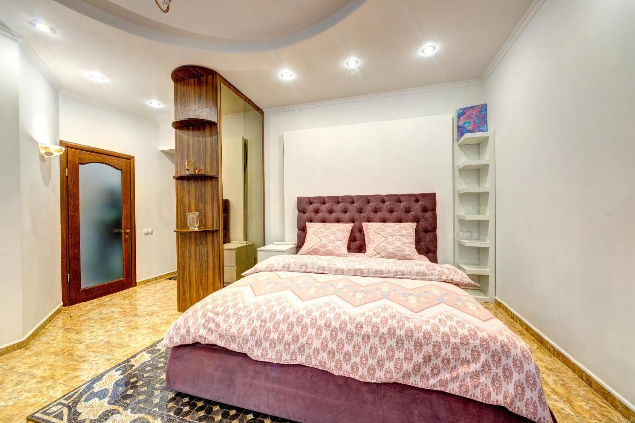 קייב Світло! Vip Apartment In The Druzhby Narodiv Metro Station מראה חיצוני תמונה